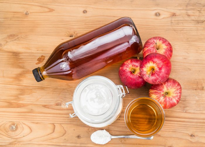 The Top 6 Benefits of Drinking Apple Cider Vinegar