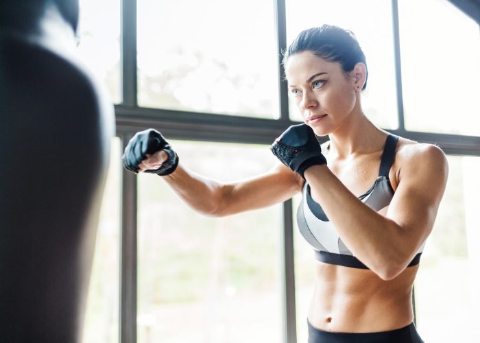 40-Minute Boxing and Kickboxing Workout — POPSUGAR  Glutes workout, Glute  workout women, Kickboxing workout