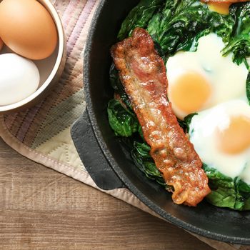 keto bacon and eggs recipe featured image