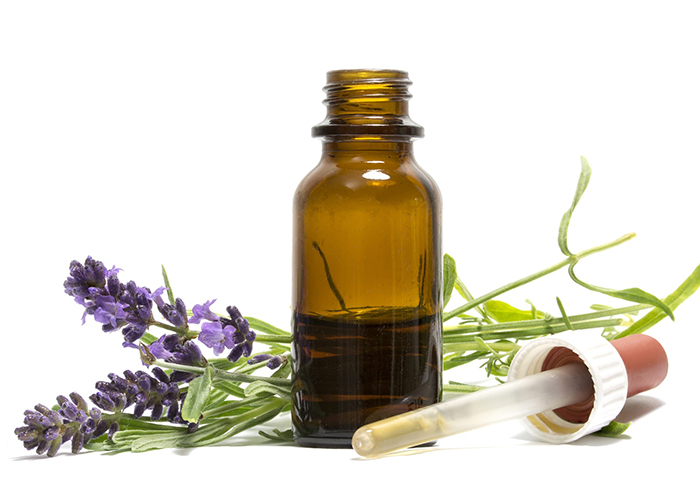 What Cedarwood Essential Oil Blends Well With WellMe