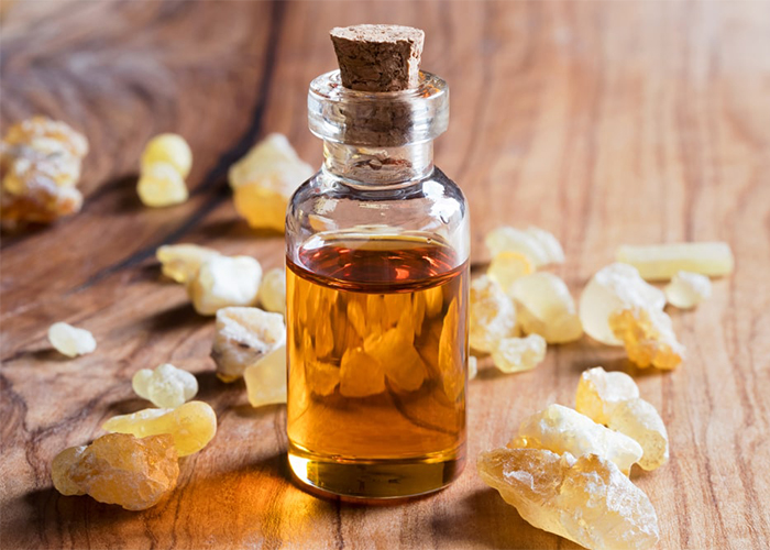 7 Frankincense And Myrrh Essential Oil Blend Uses WellMe