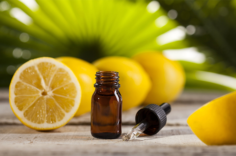 lemon-essential-oil-for-skin-lightening-featured-image