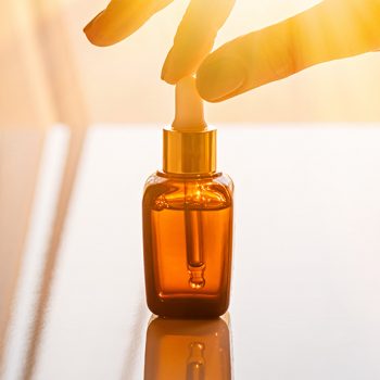 amber-essential-oil-recipe-featured-image
