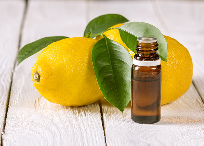 10 Amazing Lemon Essential Oil Benefits for Skin WellMe